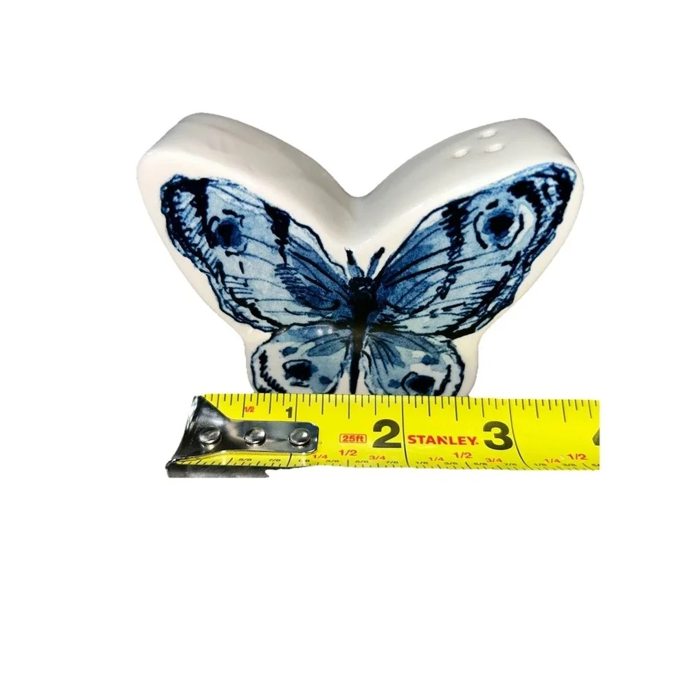 CRACKER BARREL Butterfly‎ Salt and Pepper Set Rare